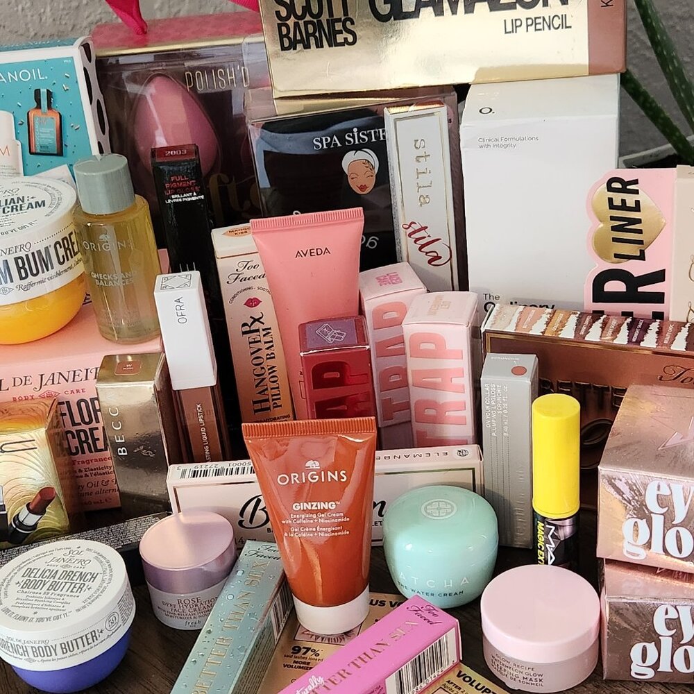 ✨️Mystery Beauty Box✨️ - Picture 5 of 7